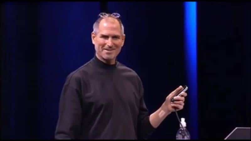 steve-jobs-iphone-2