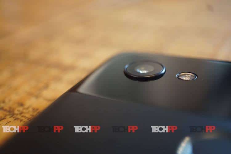 google pixel 2 xl review: a camera that rocks, a price that pixel-ates - pixel 2 xl review 1