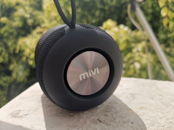 recensione dell'altoparlante bluetooth mivi octave: pesante sui bassi, non sul tuo portafoglio - mivi3