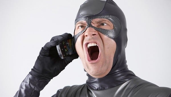 superheroes-smartphones