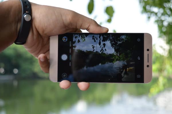 le2-camera