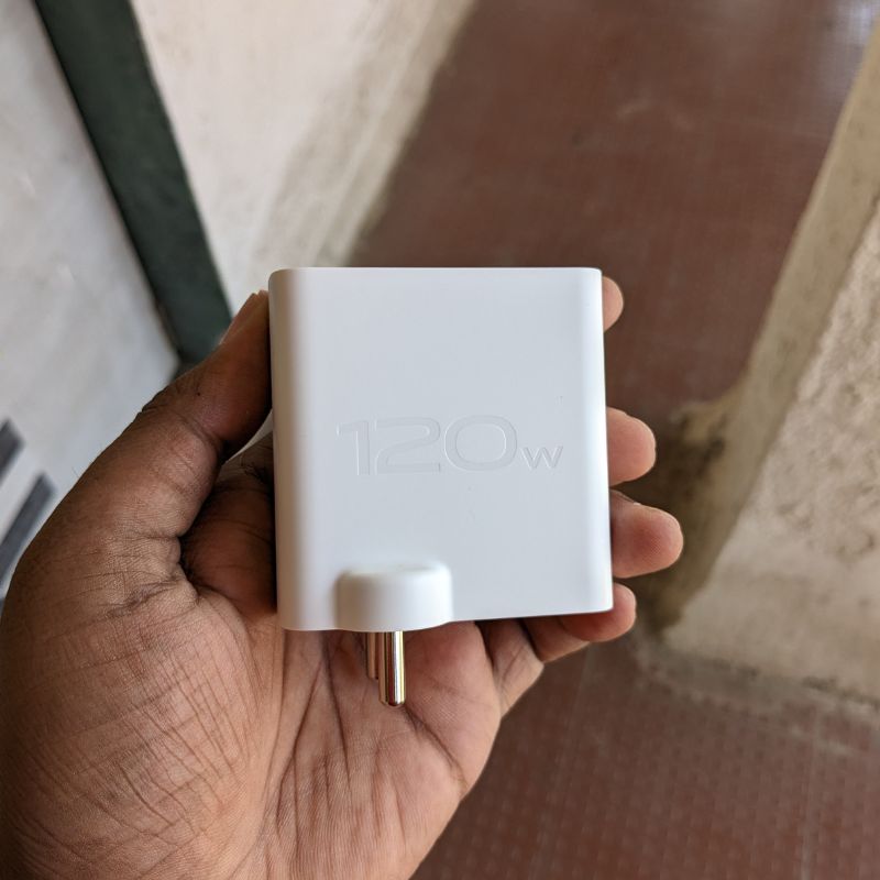 cargador de 120w del iqoo neo 7