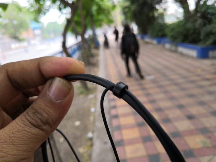 critique des écouteurs bluetooth mivi collar - régulateur de longueur des écouteurs bluetooth mivi