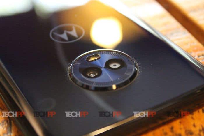 moto g6 review: g for glassy! - moto g6 review 3