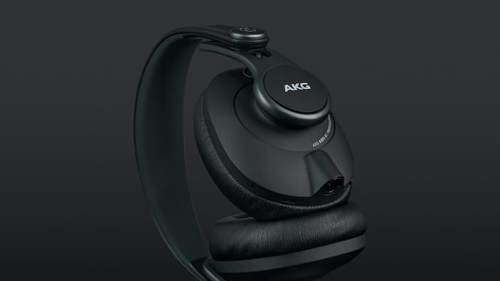 ascolta, ascolta: i sette migliori cuffie del 2020 - akg k371 bt