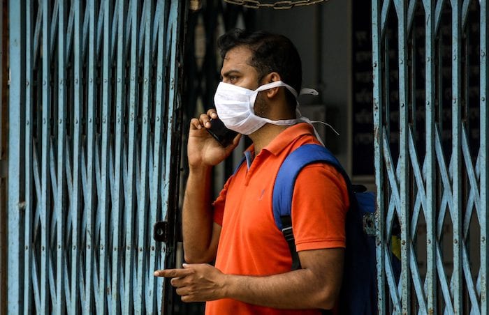 Soziale Netzwerke steigen, Einkaufen sinkt: Wie Inder Smartphones in Zeiten von Covid-19 nutzen - Covid Indien Smartphones