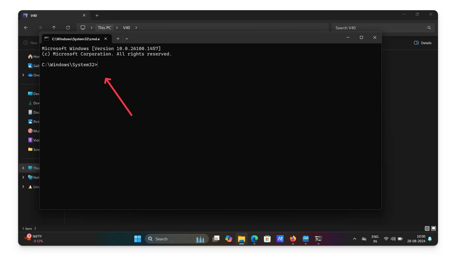 uma janela de prompt de comando é aberta