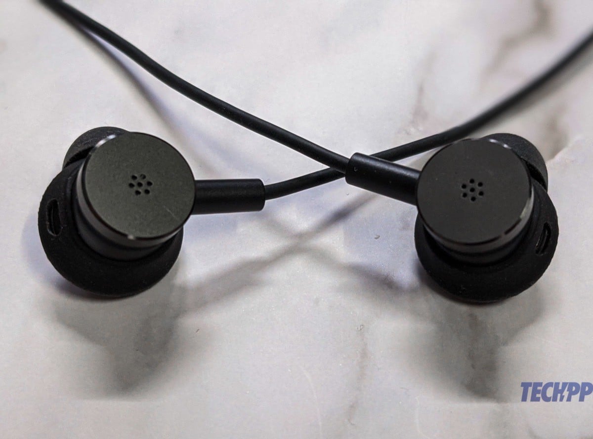playgo n82 review: cutting down on essentials to play the anc game - playgo n82 review