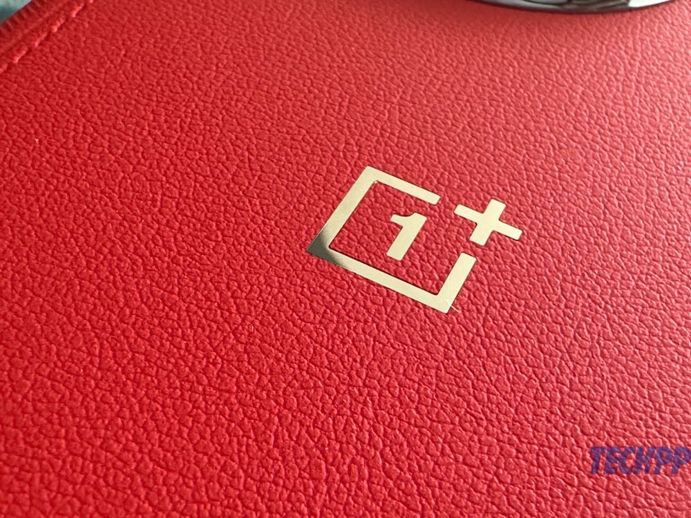 critique oneplus 11r solar red