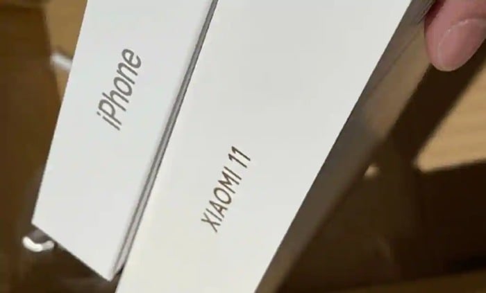 スマートフォンブランドの皆さん、充電器なしの電話の価格を下げていただけませんか？ - Mi 11 iPhone 12