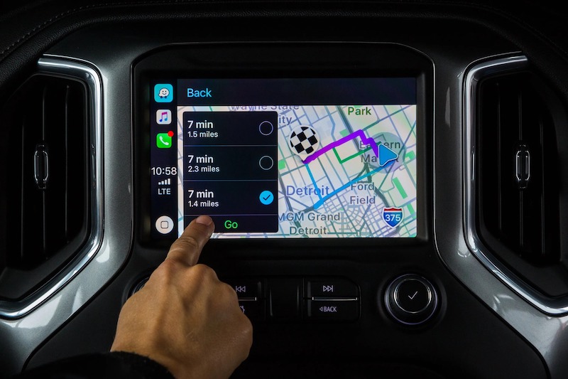 waze carplay app