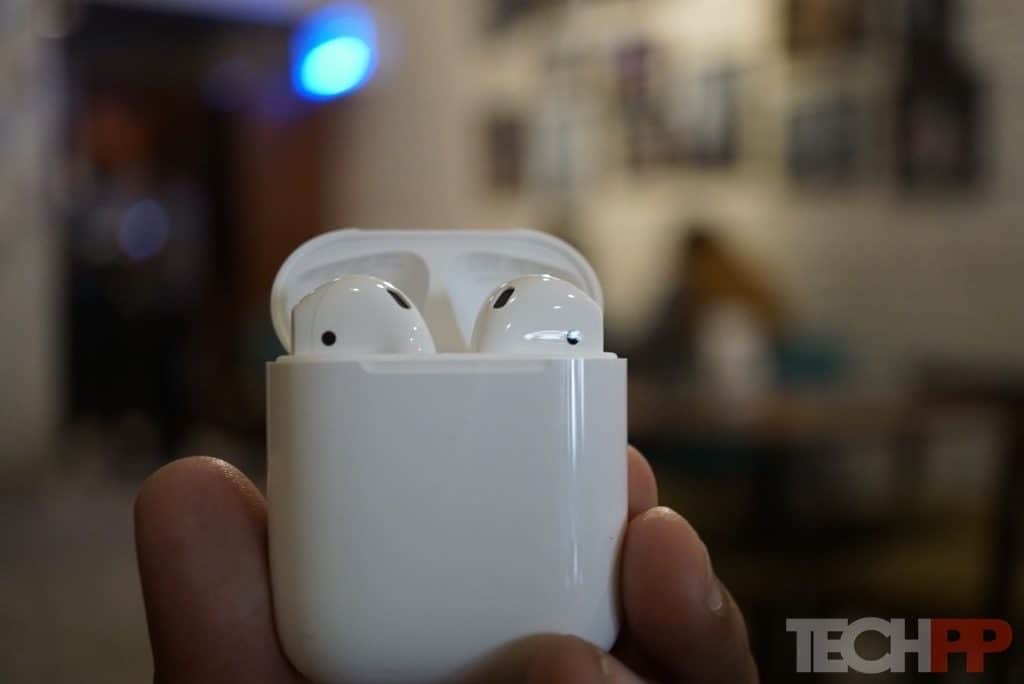 Bluetoothイヤフォンを購入することが頭痛の原因になった - apple airpodsレビュー 1