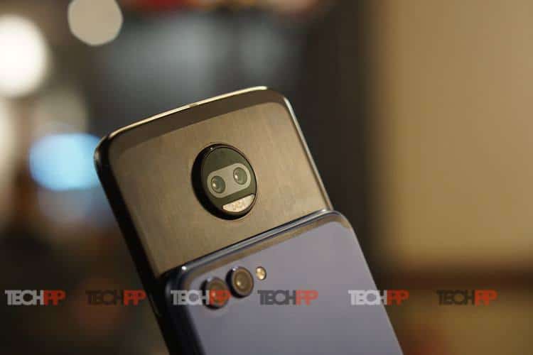 moto z2 force vs honor view 10: the force has a honorable rival - moto z2 force honor v10 4