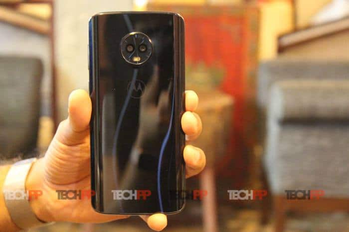 moto g6 review: g for glassy! - moto g6 review 6