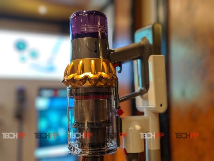 dyson v12 detect slim review: best vacuum cleaner for pet hair - dyson v11 review 11