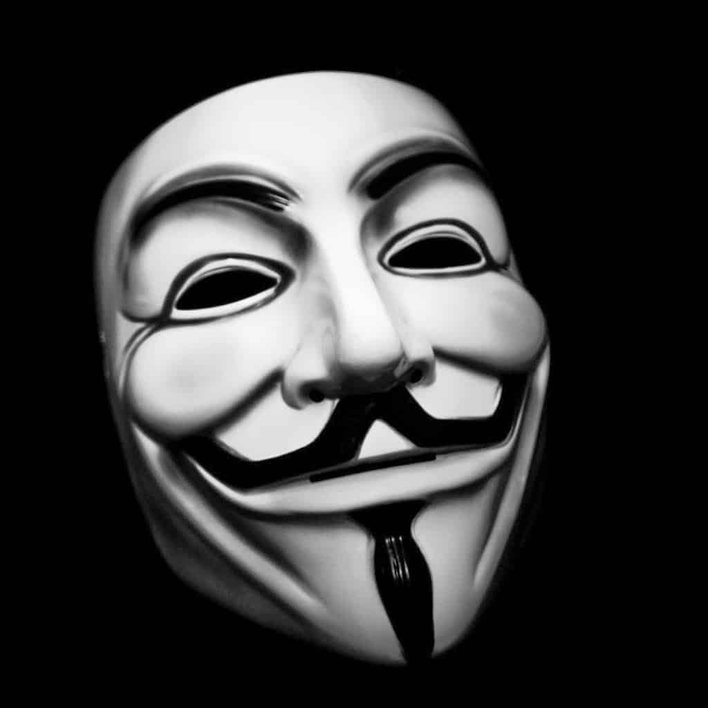 7 milioni di dettagli della carta di credito trapelati online da Anonymous Ukraine