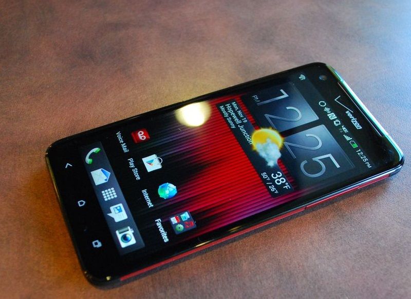 htc droid dna reviews roundup: beauty at a cost - htc droid dna