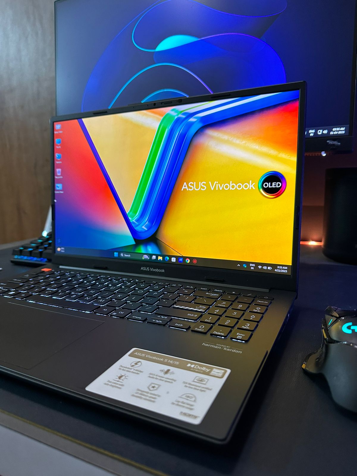 reseña asus vivobook s15 oled: resumen de la pantalla