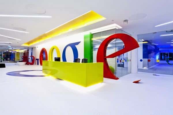 Conseils de Google à la police après avoir découvert des images d'abus sur enfants dans la boîte de réception des auteurs, au milieu des préoccupations concernant la vie privée individuelle