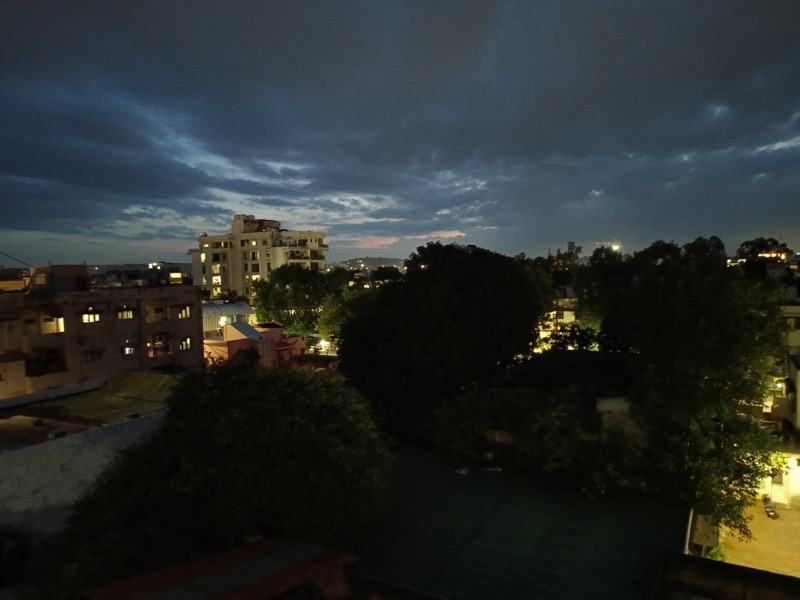 prises de vue de nuit du realme 11 et du realme 11x