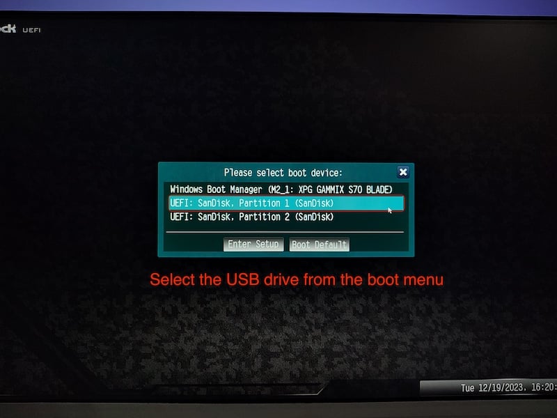 seleziona l'unità usb dal menu di avvio