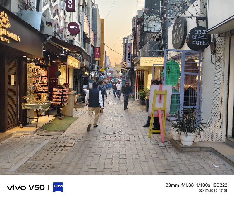 vivo v50 avis : le roi des caméras du segment intermédiaire ! - img 20250217 175139
