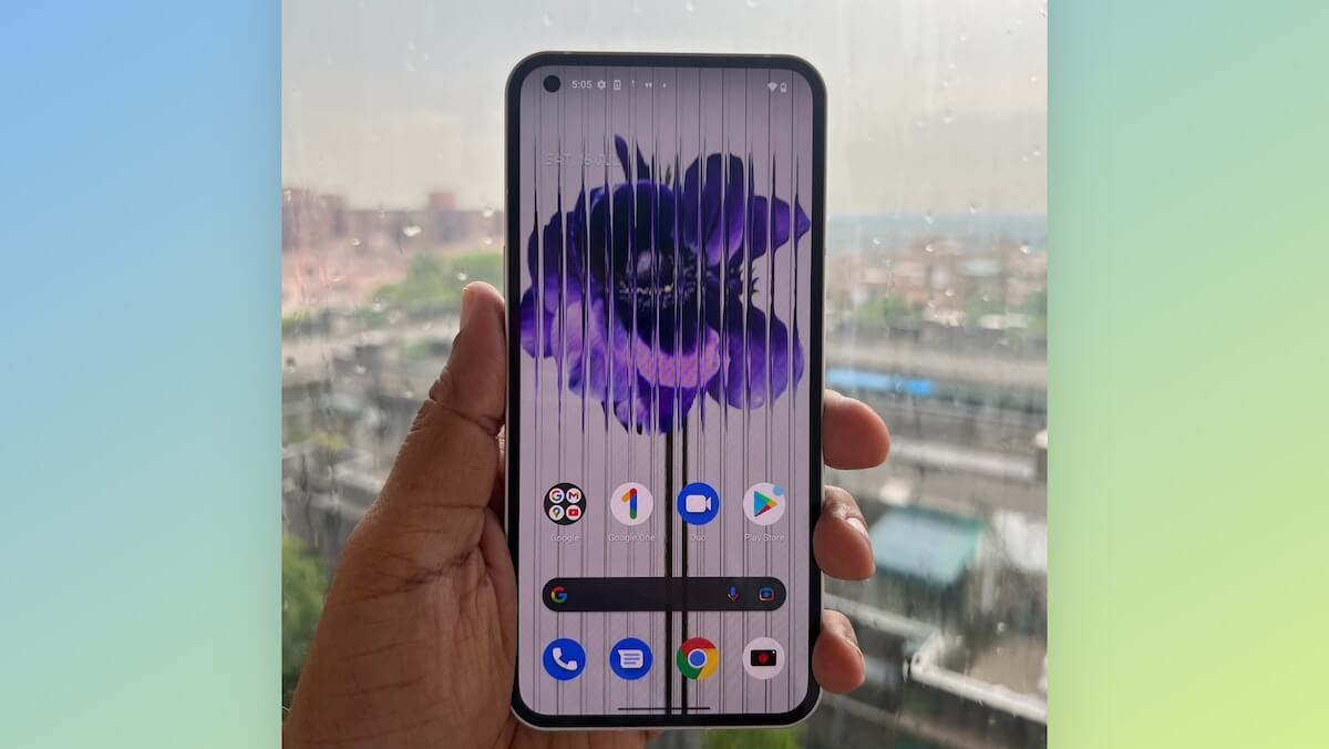 nothing phone (1) display