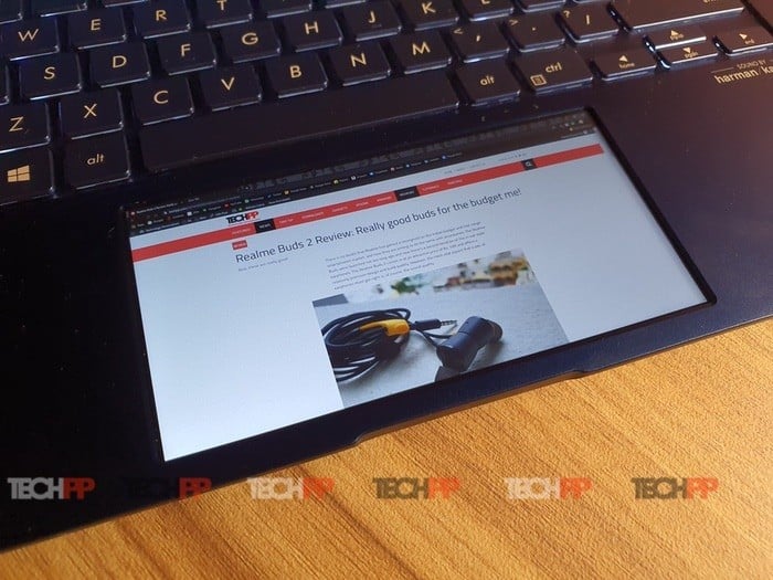 asus zenbook 14 ux434 review: your touchpad now has a screen! - asus zenbook 14 dualscreen review 4