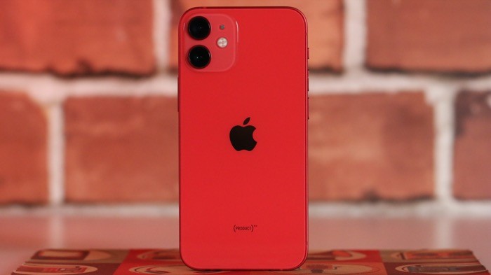 Problèmes de sensibilité au toucher de l'iPhone 12 mini résolus avec la mise à jour iOS 14.2.1 - 12mini 1