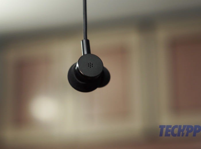 playgo n82 review: cutting down on essentials to play the anc game - playgo n82 review 7