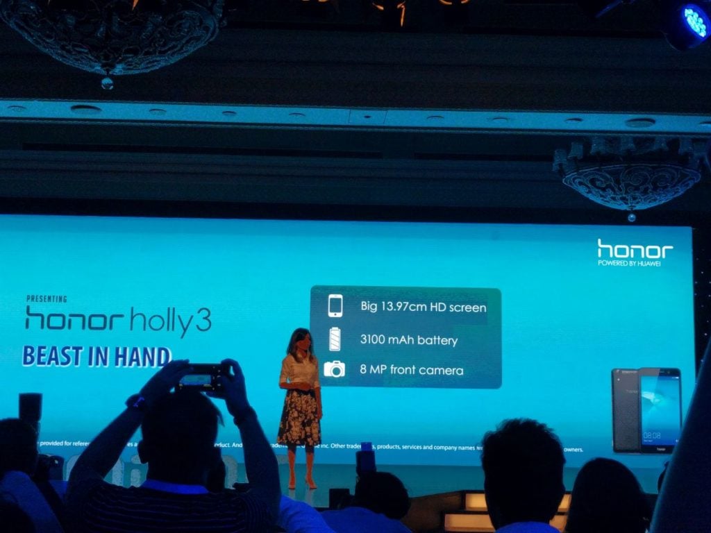 honor holly 3