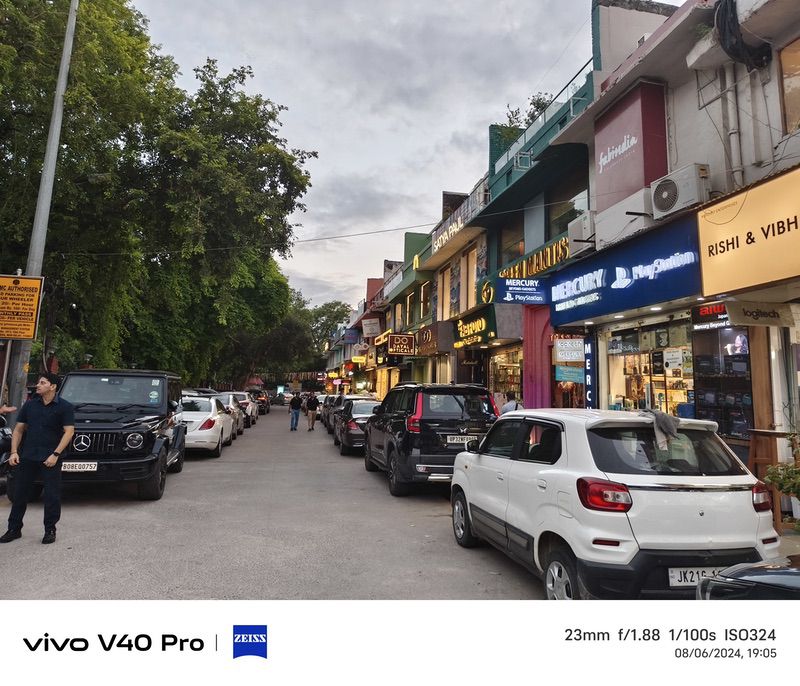 revisión del vivo v40 pro: la bestia de la cámara insignia económica! - img 20240806 190522