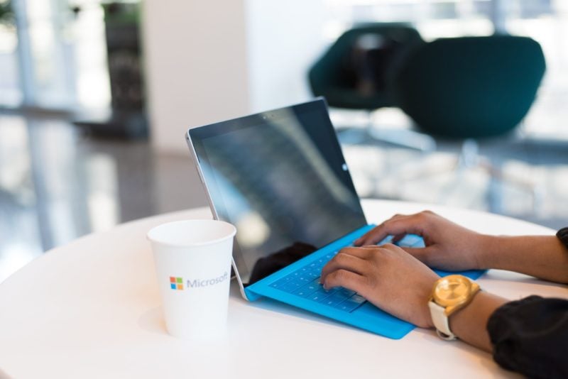 moniteur de vitesse réseau windows
