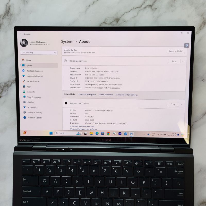 spécifications du zenbook duo