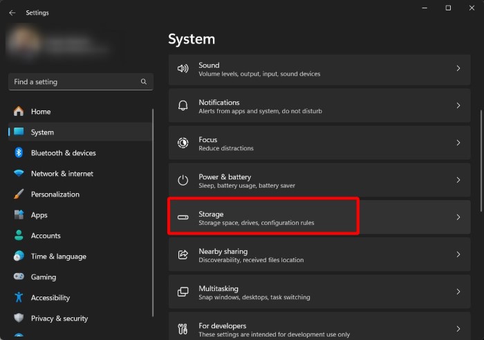 como excluir arquivos antigos automaticamente no windows 11?