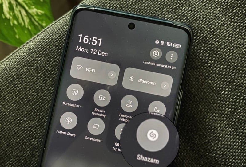 identifier des chansons sur android en utilisant le carrelage des paramètres rapides shazam