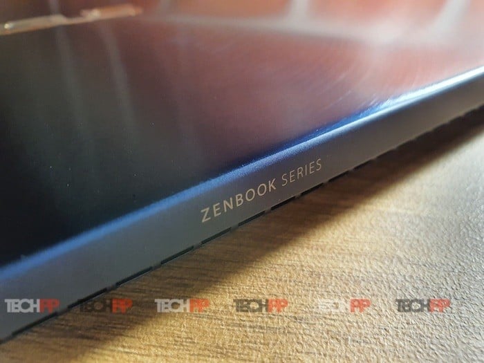 asus zenbook 14 ux434 review: your touchpad now has a screen! - asus zenbook 14 dualscreen review 10