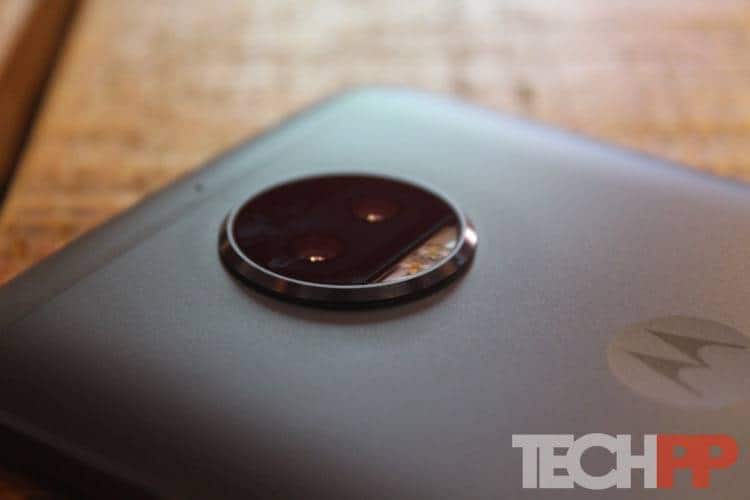 Critique du Moto G5s Plus : Bonjour, Moto Édition Spéciale - critique du moto g5s plus 5