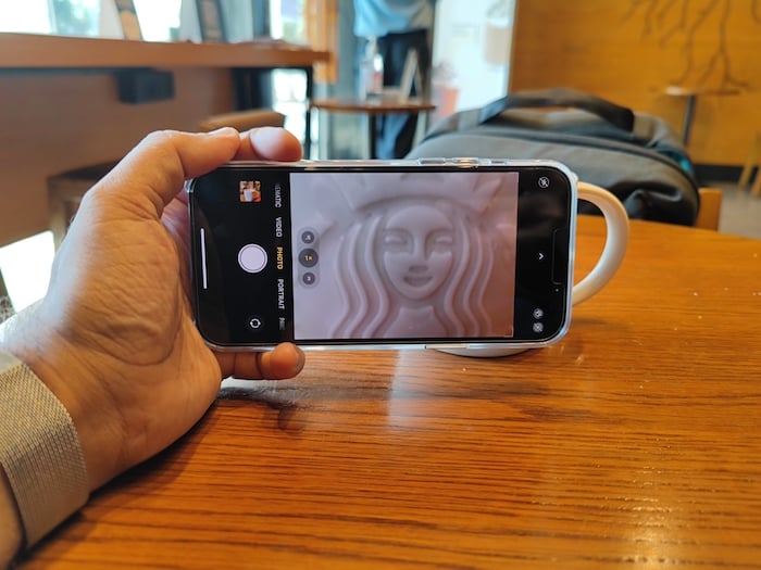zoom sur le mode macro de l'iphone 13 pro - mode macro iphone 13