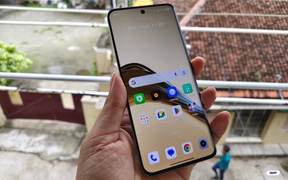 realme 13 pro plus display