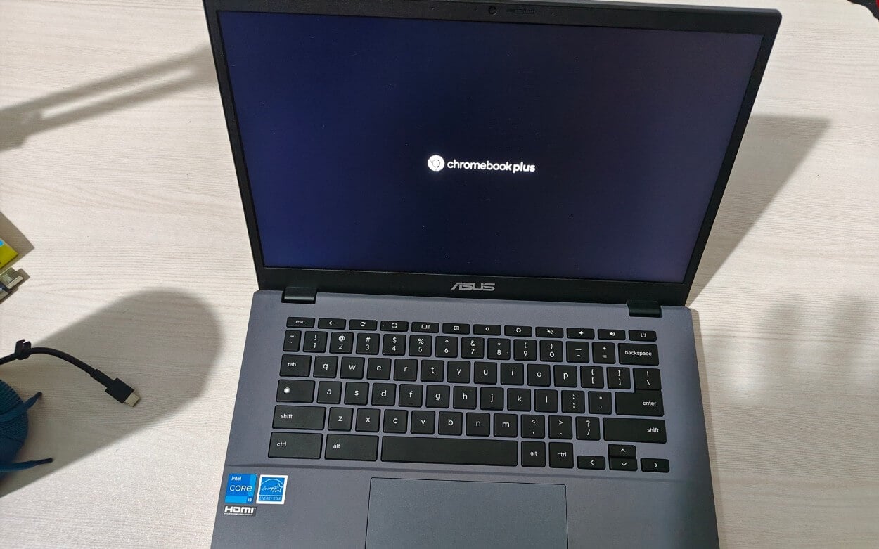 chromebook startet neu