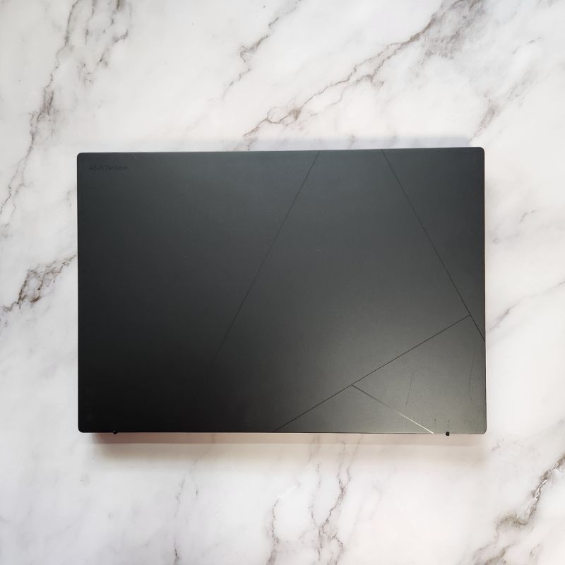 construction du zenbook duo