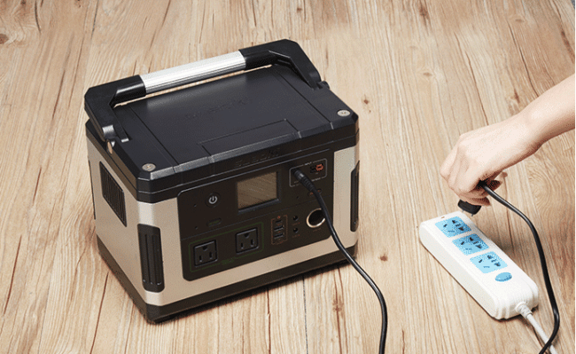 La station d'alimentation suaoki g500 est une solution unique pour tous vos besoins de recharge hors réseau - station d'alimentation suoki e1520396348462