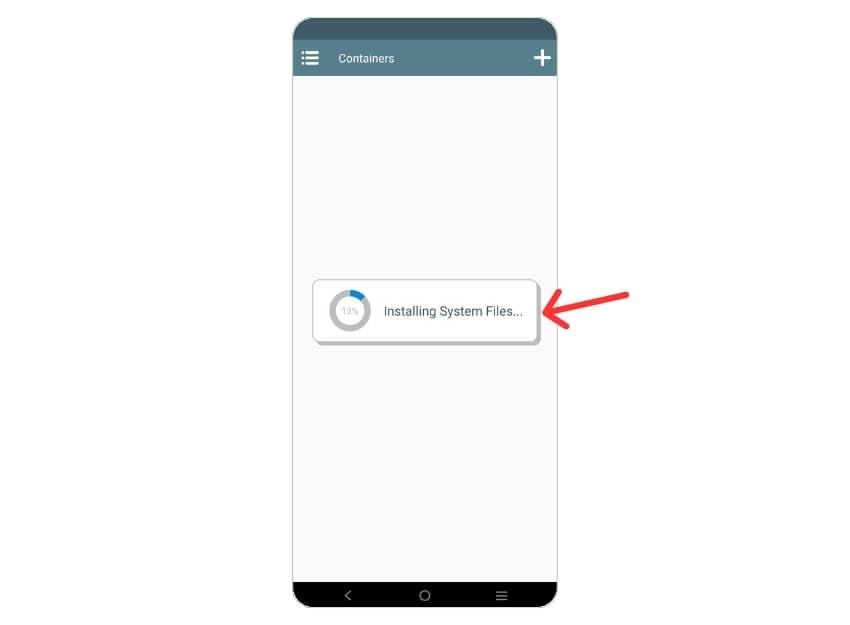 espera a que la aplicación instale contenedores
