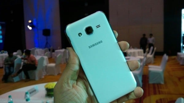 samsung_galaxy_j2_back
