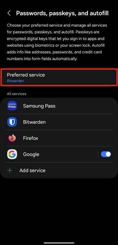 opzione per impostare il servizio di completamento automatico preferito su un telefono galaxy.