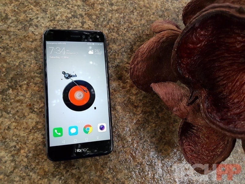 Honor 8 Liteレビュー：目を引くデザイン、便利なパフォーマンス - Honor 8 Liteレビュー 7